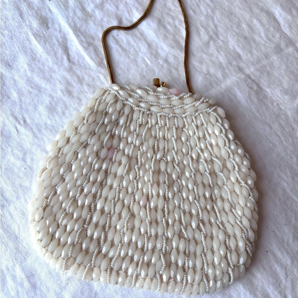 Goldco Women’s 1950’s White on White Beaded Sequined Gold Chain Closure